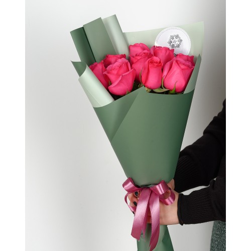 Купить на заказ Букет из 7 розовых роз с доставкой в Караганде