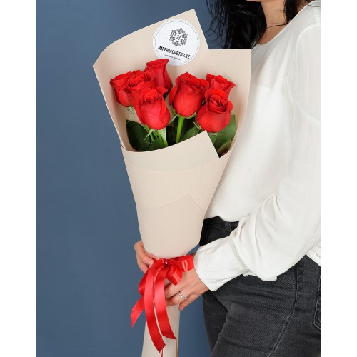 Купить на заказ Букет из 7 роз с доставкой в Караганде