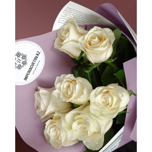 Купить на заказ Букет из 7 белых роз с доставкой в Караганде