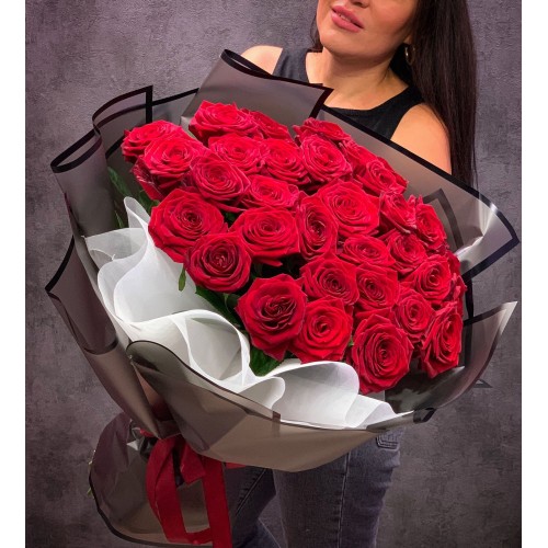 Купить на заказ Букет из 35 красных роз с доставкой в Караганде